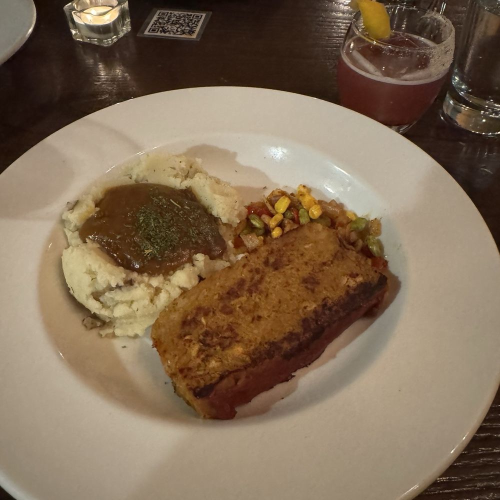 Tree House Vegetarian Restaurant - Vegan Veggie Loaf - Vegan Near Me - Saint Louis, Missouri Tree House Vegetarian Restaurant - Vegan Veggie Loaf - Vegan Near Me - Saint Louis, Missouri