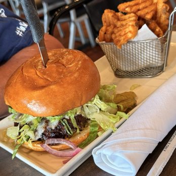 Da Burger Wing Hub - BYOB - Burgers Near Me - Wahiawa, Hawaii Da Burger Wing Hub - BYOB - Burgers Near Me - Wahiawa, Hawaii