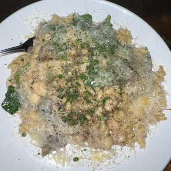 a mano - fussili e scallops - Italian Near Me - Atlanta, Georgia a mano - fussili e scallops - Italian Near Me - Atlanta, Georgia