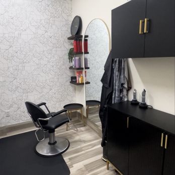 Rustic Chic Boutique Salon Suites - Hair Salons Near Me - Phoenix, Arizona Rustic Chic Boutique Salon Suites - Hair Salons Near Me - Phoenix, Arizona