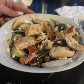 BISTORO - Argassi Salad with chicken that was cooked to perfection! This place never disappoints! - Spanish Near Me - Pueblo, Colorado BISTORO - Argassi Salad with chicken that was cooked to perfection! This place never disappoints! - Spanish Near Me - Pueblo, Colorado