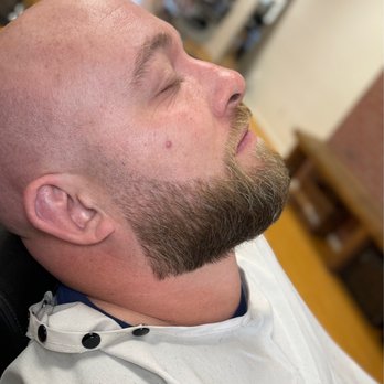 Casey’s Barbershop - Beard services by Lydia - Barbers Near Me - Glendora, California Casey’s Barbershop - Beard services by Lydia - Barbers Near Me - Glendora, California