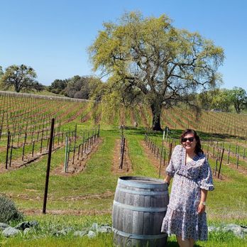 Sera Fina Cellars - Front of winery. - Wineries Near Me - Plymouth, California