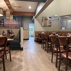IHOP - Dining area