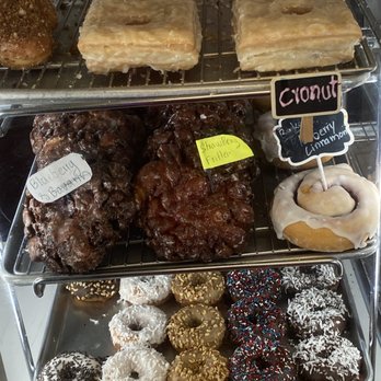 Donut Cravings - Desserts Near Me - Riverside, California