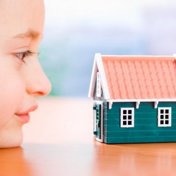 Playful Awareness - Girl looking at house. - Life Coach Near Me - Nashville, Tennessee Playful Awareness - Girl looking at house. - Life Coach Near Me - Nashville, Tennessee