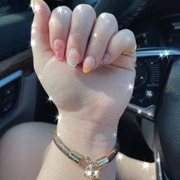 Thanks Lily!!! She is the best. She always conscientious to design for me beautiful nails.