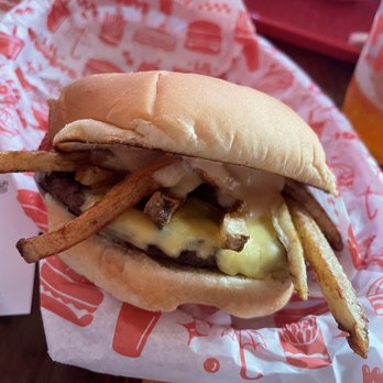 Lil Woody's - Special Fry Sauce Burger - Burgers Near Me - Seattle, Washington Lil Woody's - Special Fry Sauce Burger - Burgers Near Me - Seattle, Washington