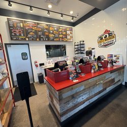 Huey Magoo's Chicken Tenders - Sunrise - Interior