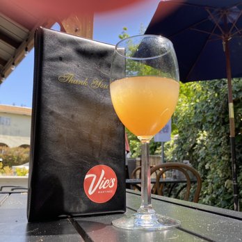 Vic's - Mixed Mimosas - Breakfast & Brunch Near Me - Martinez, California