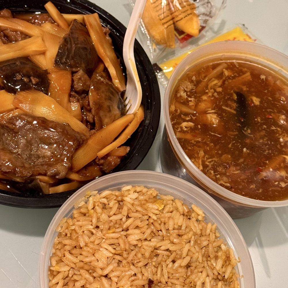 Tang Pavilion - Beef w/ Black Mushroom & Bamboo Shoots - Shanghainese Near Me - New York, New York Tang Pavilion - Beef w/ Black Mushroom & Bamboo Shoots - Shanghainese Near Me - New York, New York
