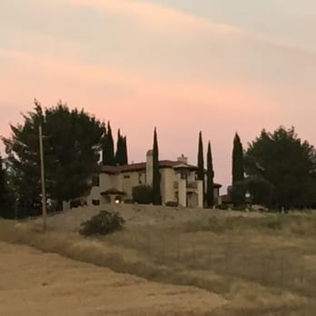 The Canyon Villa - Bed & Breakfast Near Me - Paso Robles, California