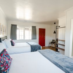 Viking Inn - 2 Queen bed room