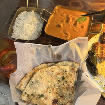 Kebab & Kurry - Butter Garlic Naan and Murgh Butter / Makhmali Curry - Indian Near Me - Las Vegas, Nevada Kebab & Kurry - Butter Garlic Naan and Murgh Butter / Makhmali Curry - Indian Near Me - Las Vegas, Nevada