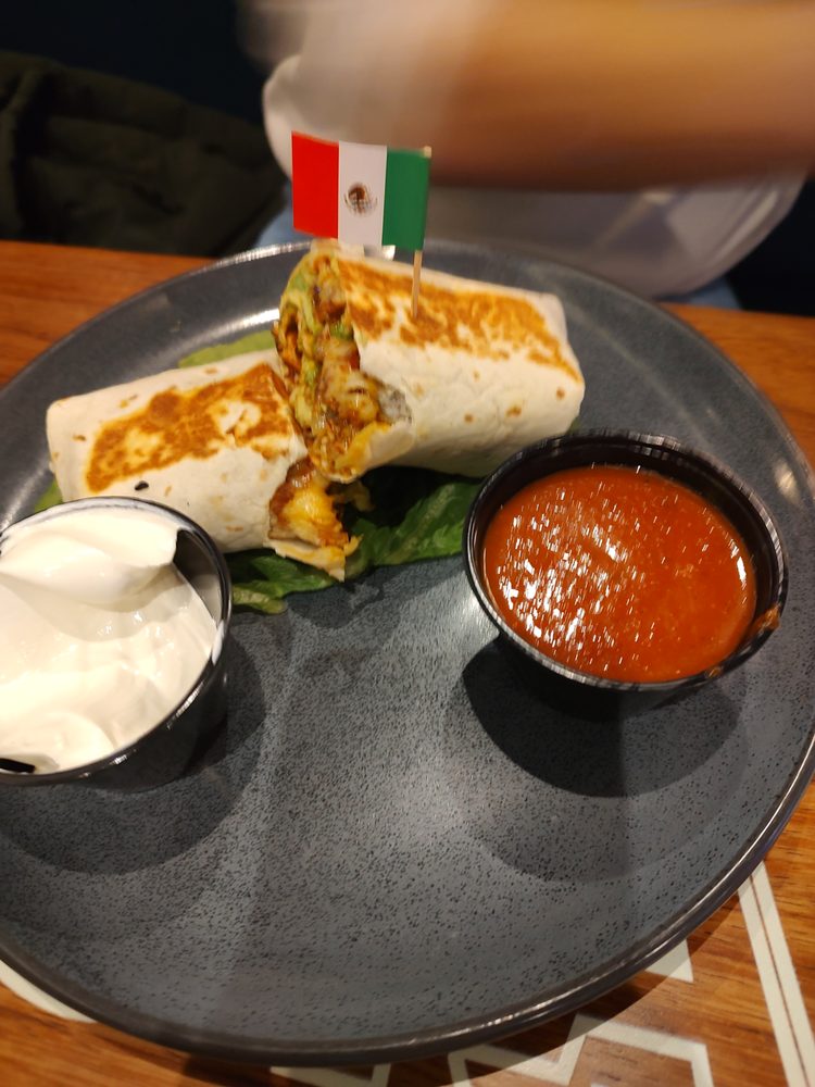 La Fiesta Cantina
