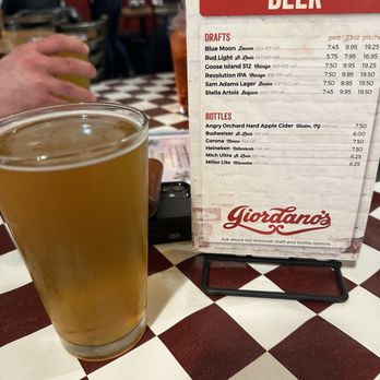Giordano's - Pizza Near Me - Chicago, Illinois