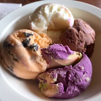 China Liang's Buffet - a bowl of ice cream - Buffets Near Me - Regina, Saskatchewan China Liang's Buffet - a bowl of ice cream - Buffets Near Me - Regina, Saskatchewan
