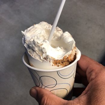 Twisters Ice Cream - Small artic blast - Ice Cream & Frozen Yogurt Near Me - Mystic, Connecticut