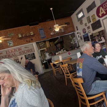 Jim's Place - New American Near Me - Elkton, Florida