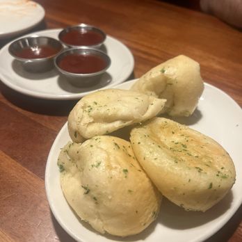 Wood Ranch Northridge - Soft garlic rolls - Barbeque Near Me - Northridge, California