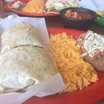 Algonquin - Great burrito dinner! - Mexican Near Me - Algonquin, Illinois