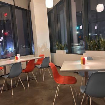 Le Burger - Quiet corner - Burgers Near Me - Cleveland, Ohio
