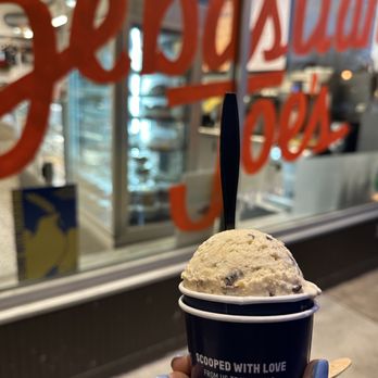 Sebastian Joe's - Rosewater Peach Chocolate Chip Ice Cream - Ice Cream & Frozen Yogurt Near Me - Minneapolis, Minnesota Sebastian Joe's - Rosewater Peach Chocolate Chip Ice Cream - Ice Cream & Frozen Yogurt Near Me - Minneapolis, Minnesota