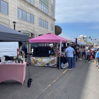 Wheaton French Market - Extra Street Vendors - Farmers Market Near Me - Wheaton, Illinois