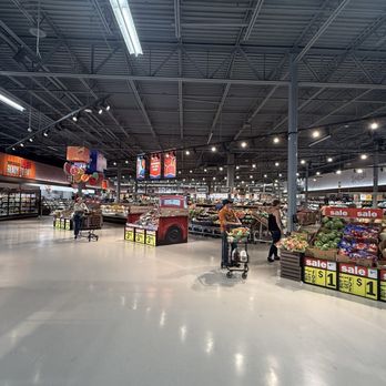 Meijer - Super clean & well organized - Grocery Near Me - Holland, Michigan Meijer - Super clean & well organized - Grocery Near Me - Holland, Michigan
