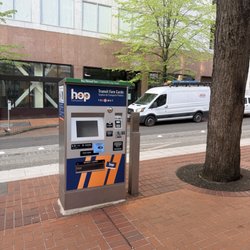 Pioneer Courthouse Square Max Station