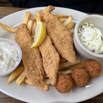 Campfire Grill Texas Kitchen - Fried Catfish Lunch - Comfort Food Near Me - Watauga, Texas