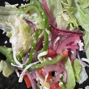Pizza Guys - Garden Salad with no dressing tasted like onions - Pizza Near Me - Davis, California Pizza Guys - Garden Salad with no dressing tasted like onions - Pizza Near Me - Davis, California