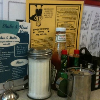 Ocean Diner - Table propaganda - Diners Near Me - Hermosa Beach, California Ocean Diner - Table propaganda - Diners Near Me - Hermosa Beach, California