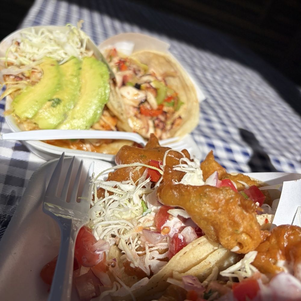 Seafood la 57 - Food Trucks Near Me - San Diego, California Seafood la 57 - Food Trucks Near Me - San Diego, California