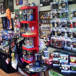 Laser Moon : Nerd HQ - We custom order items for collectors!