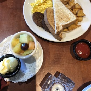 Inn at Evergreen - Hotels Near Me - Haymarket, Virginia