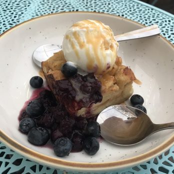 Vineapple - Berry Bread Pudding - Italian Near Me - Brooklyn, New York