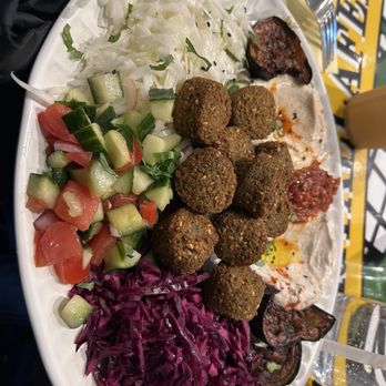 L'As du Fallafel - Falafel plate 2024 oct - Kosher Near Me - Paris, 75