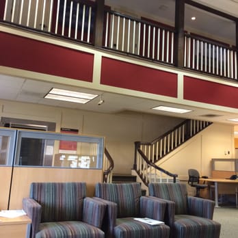Wells Fargo Bank - Sitting area - Banks & Credit Unions Near Me - La Canada, California Wells Fargo Bank - Sitting area - Banks & Credit Unions Near Me - La Canada, California