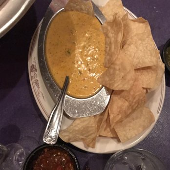 Los Dos Molinos - Queso dip - 2019 - Mexican Near Me - Phoenix, Arizona Los Dos Molinos - Queso dip - 2019 - Mexican Near Me - Phoenix, Arizona
