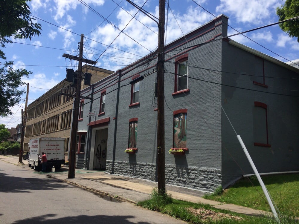 KD MOVING & STORAGE INC