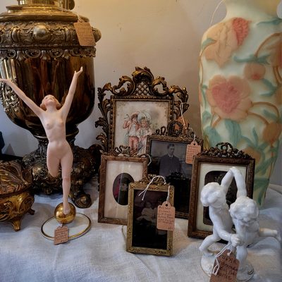 Roberta Bell Vintage Treasures