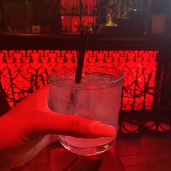 Brando's Speakeasy - Karaoke Near Me - Chicago, Illinois