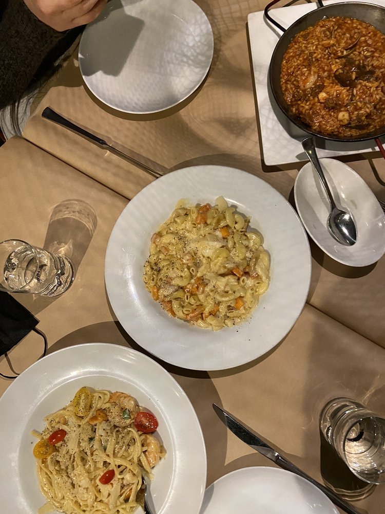 Pimienta Bistro & Bar