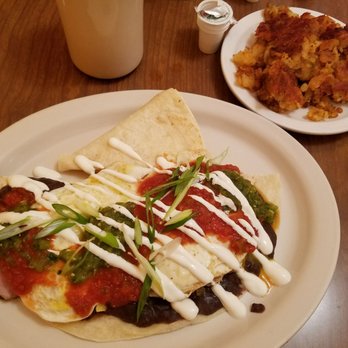 Borderline Cafe - Carnitas- was more like good roast pork and not really carnitas that you're expecting. - Breakfast & Brunch Near Me - Lakewood, Ohio