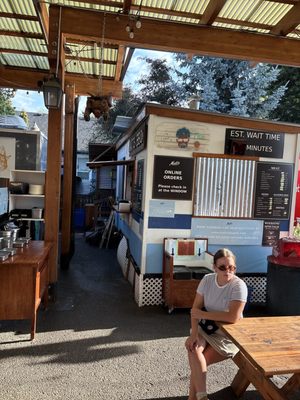 Matt's BBQ by null