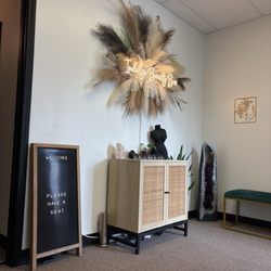 Indulge Beauty Bar