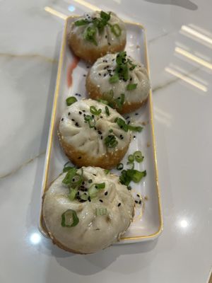 Wu's Shanghai Dumpling(Edison) 上海小笼 by null