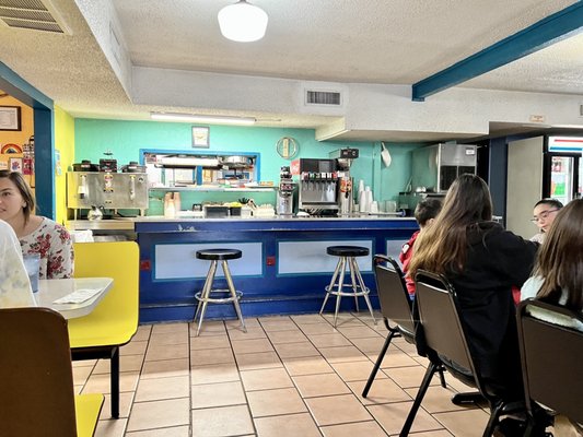 Joe’s Bakery & Coffee Shop by null