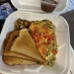 L&D’s Country Kitchen - Egg white veggie  scrambler order revealed before split.....homemade salsa included!